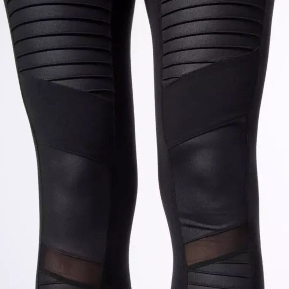 Alo Yoga High Waisted Moto Leggings New with tags - Picture 2 of 8